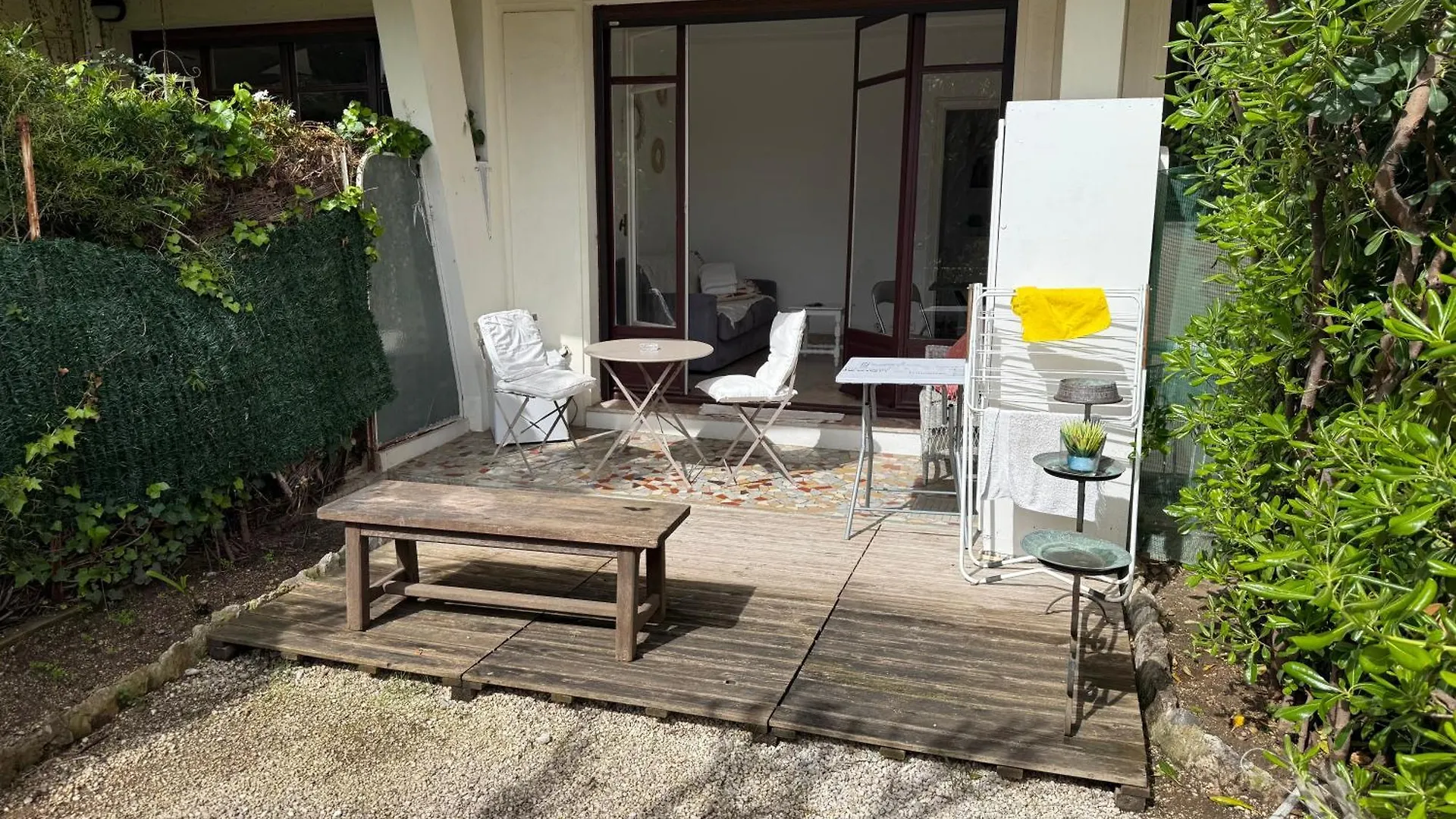 Studio calme à deux pas de la mer avec jardin et parking privé Beaulieu-sur-Mer